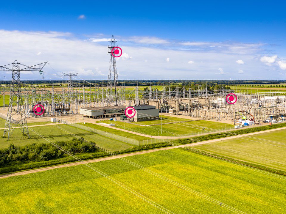 Centralized measurement data management to network measurement data from plants, machines and test stands.